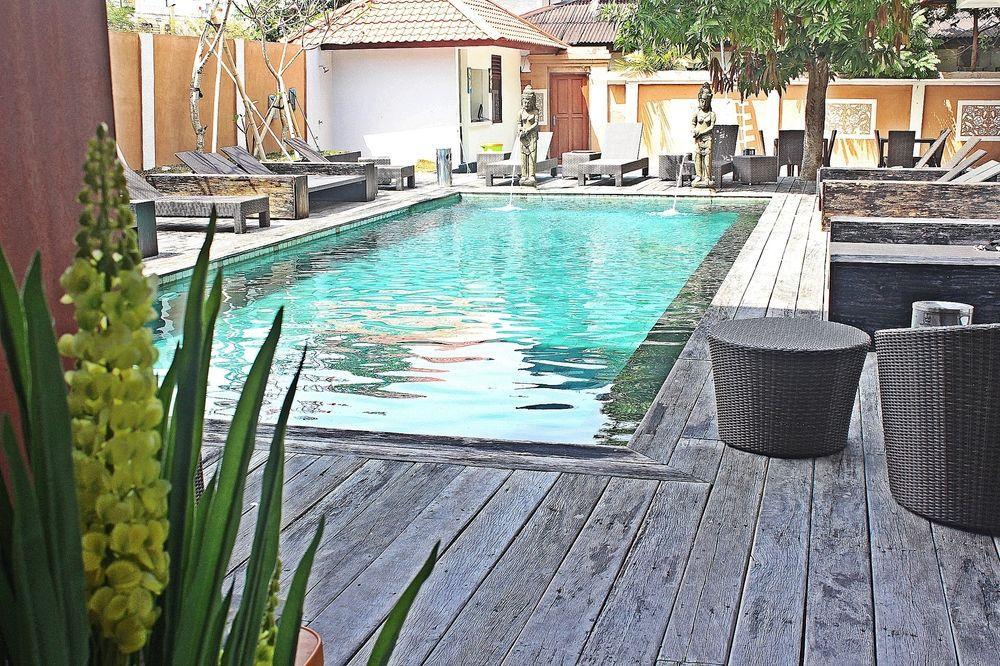 Mirah Hostel Legian Εξωτερικό φωτογραφία