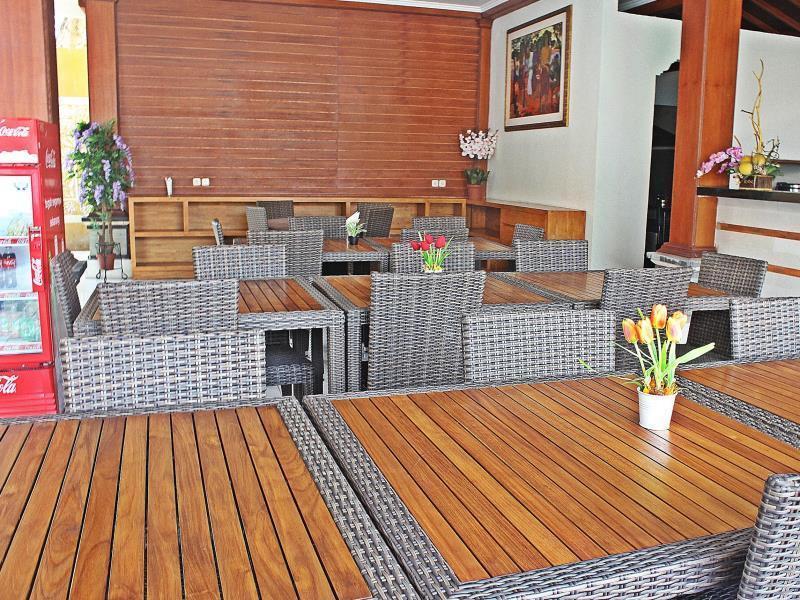 Mirah Hostel Legian Εξωτερικό φωτογραφία
