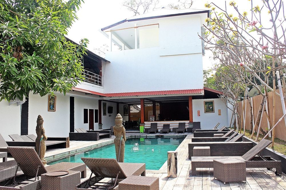 Mirah Hostel Legian Εξωτερικό φωτογραφία