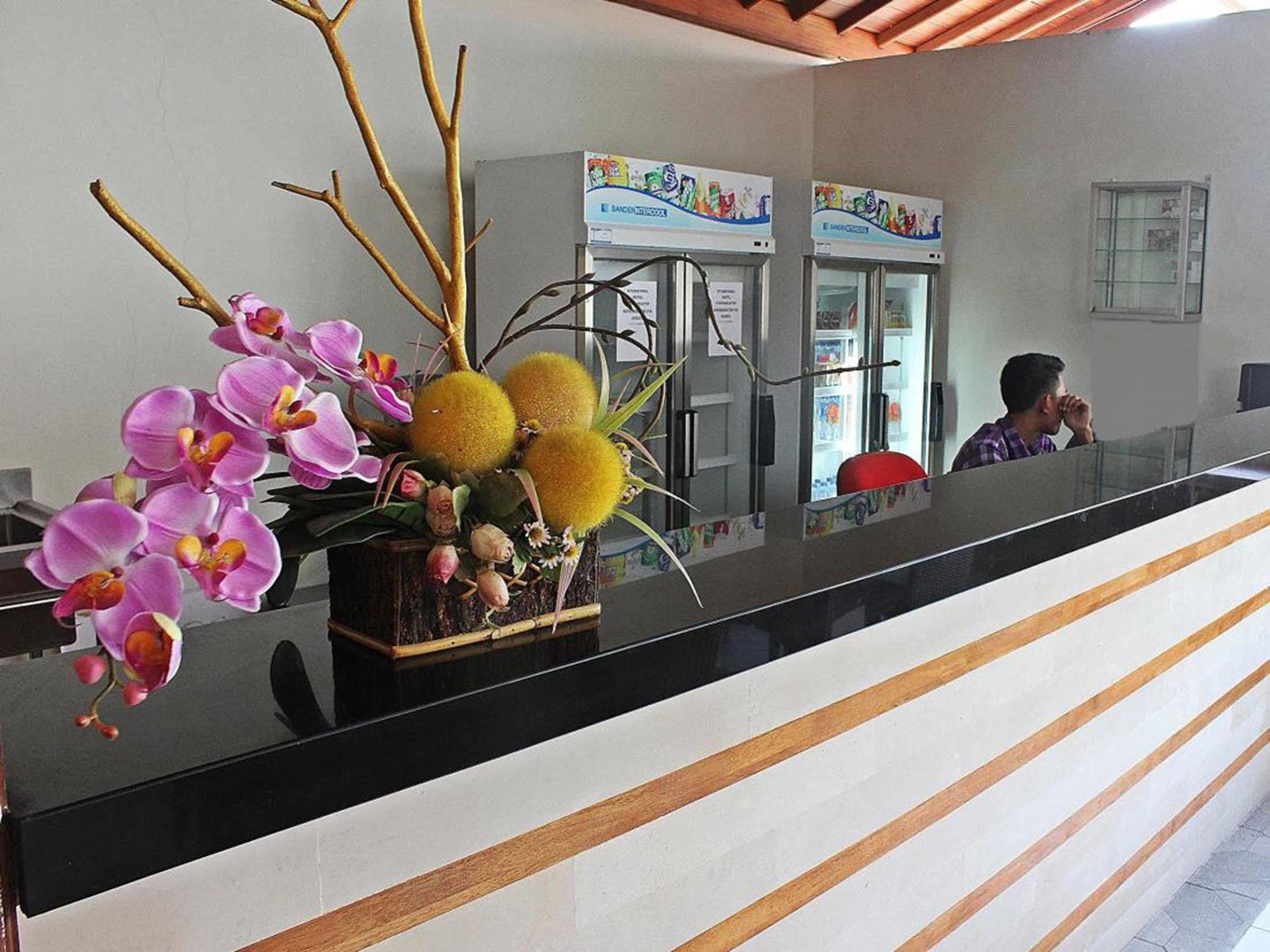 Mirah Hostel Legian Εξωτερικό φωτογραφία