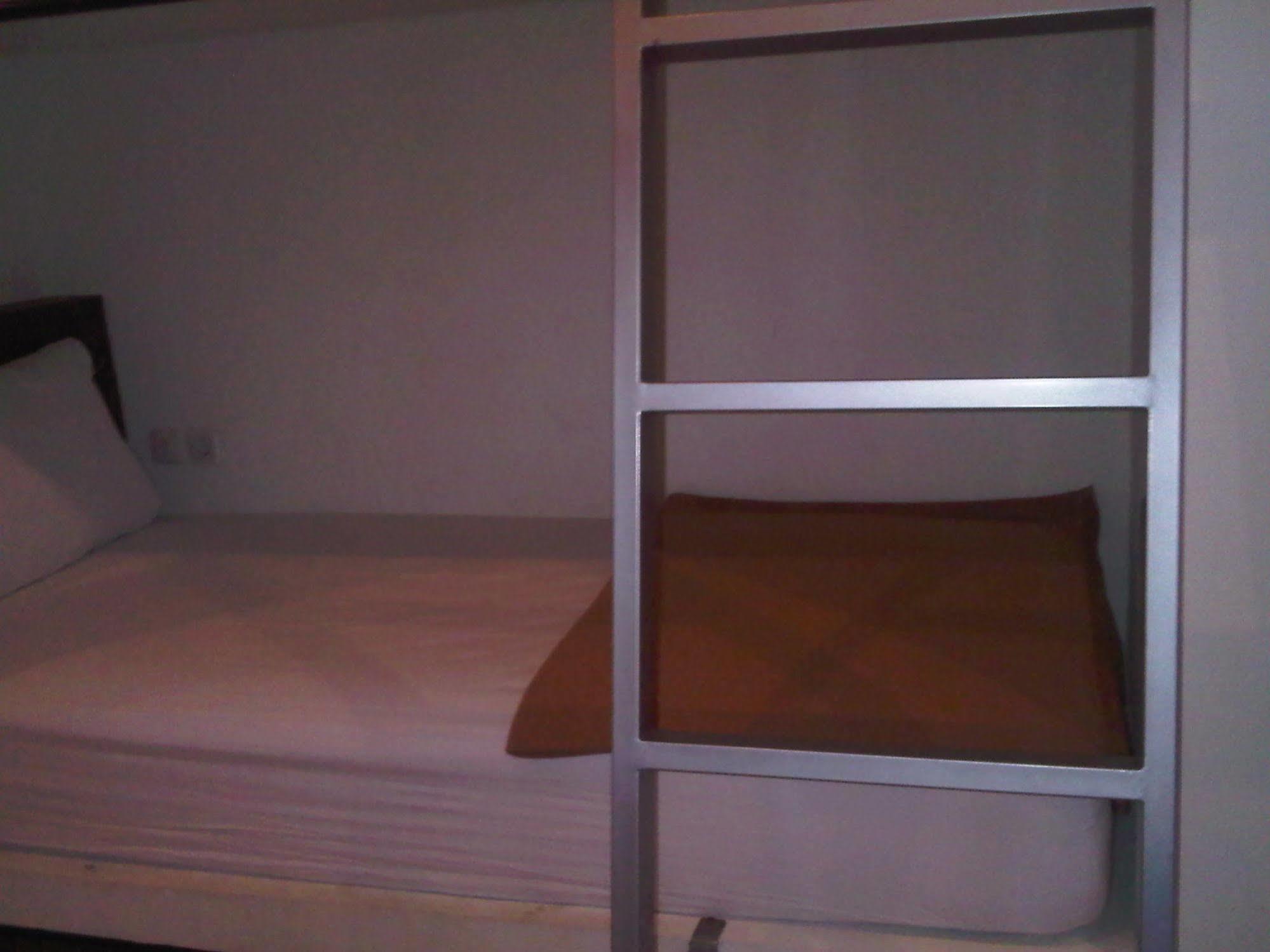 Mirah Hostel Legian Εξωτερικό φωτογραφία